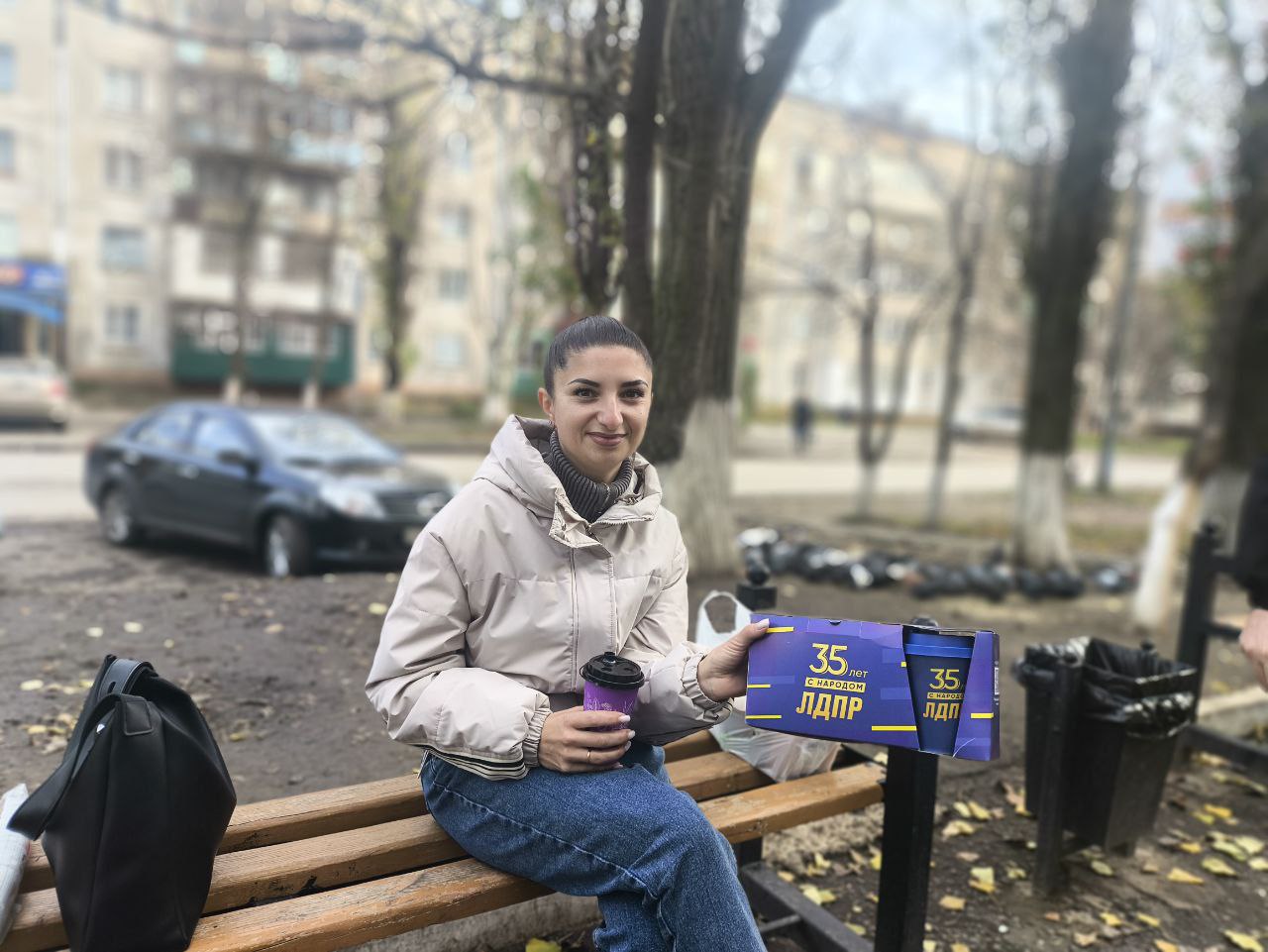 ЛДПР НА СВЯЗИ С ЖИТЕЛЯМИ. Координатор Брянковского МО ЛДПР Андрей Халай провёл встречу с жителями, где обсудил самые актуальные вопросы, волнующие людей ЛДПР НА СВЯЗИ С ЖИТЕЛЯМИ. Координатор Брянковского МО ЛДПР Андрей Халай провёл встречу с жителями, где обсудил самые актуальные вопросы, волнующие людей