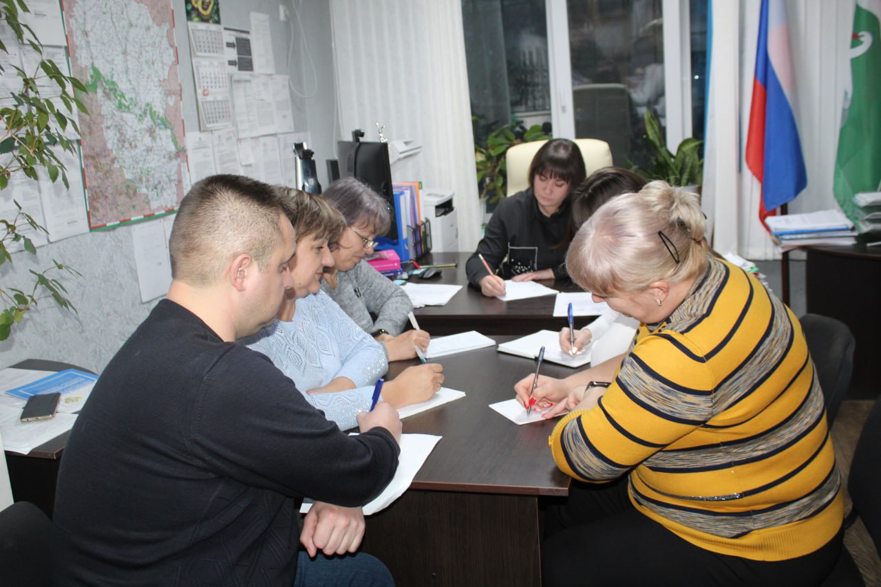 В рамках мероприятий, приуроченных к Международному дню борьбы с коррупцией, для повышения эффективности антикоррупционного просвещения, муниципальные служащие администрации Беловодского муниципального округа приняли участие... В рамках мероприятий, приуроченных к Международному дню борьбы с коррупцией, для повышения эффективности антикоррупционного просвещения, муниципальные служащие администрации Беловодского муниципального округа приняли участие...