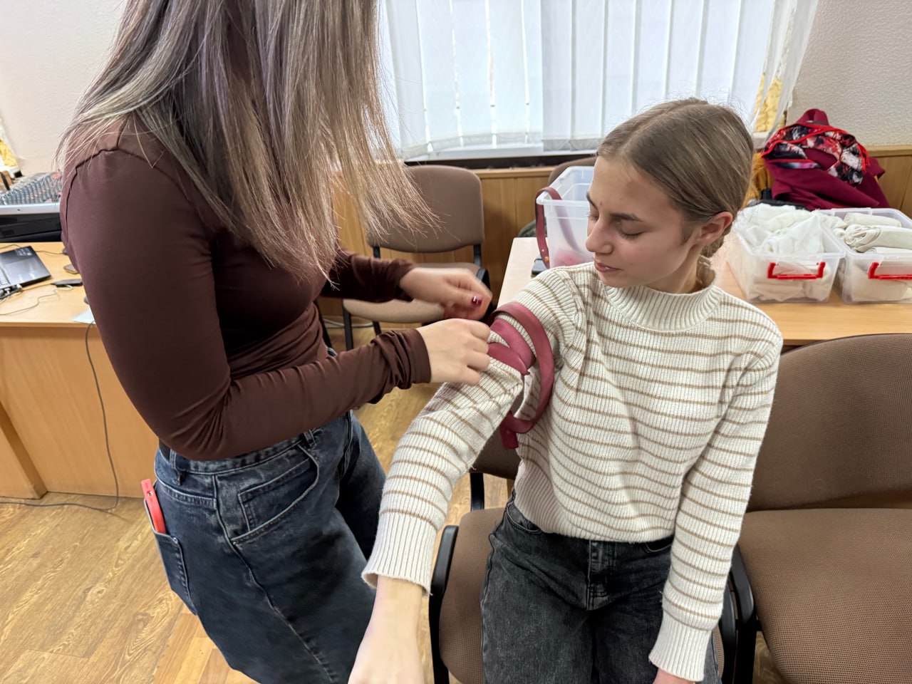 В Алчевской Школе медицины катастроф студентов ДГТУ ознакомили с правилами оказания первой помощи В Алчевской Школе медицины катастроф студентов ДГТУ ознакомили с правилами оказания первой помощи