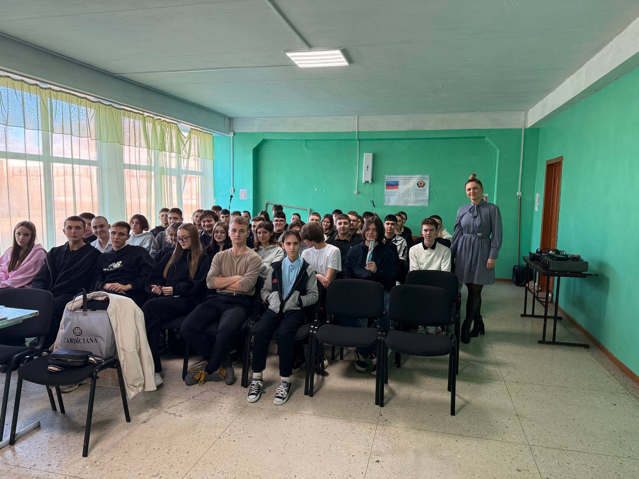 Будущее медицины ЛНР: Стоматологическая поликлиника №3 г.Луганска вдохновляет школьников выбирать профессию врача