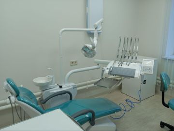 В этом году Курганская область провела комплексные работы по ремонту и оснащению городской стоматологии в Краснодоне, включая внутренние помещения, кровлю и кабинет первичного осмотра