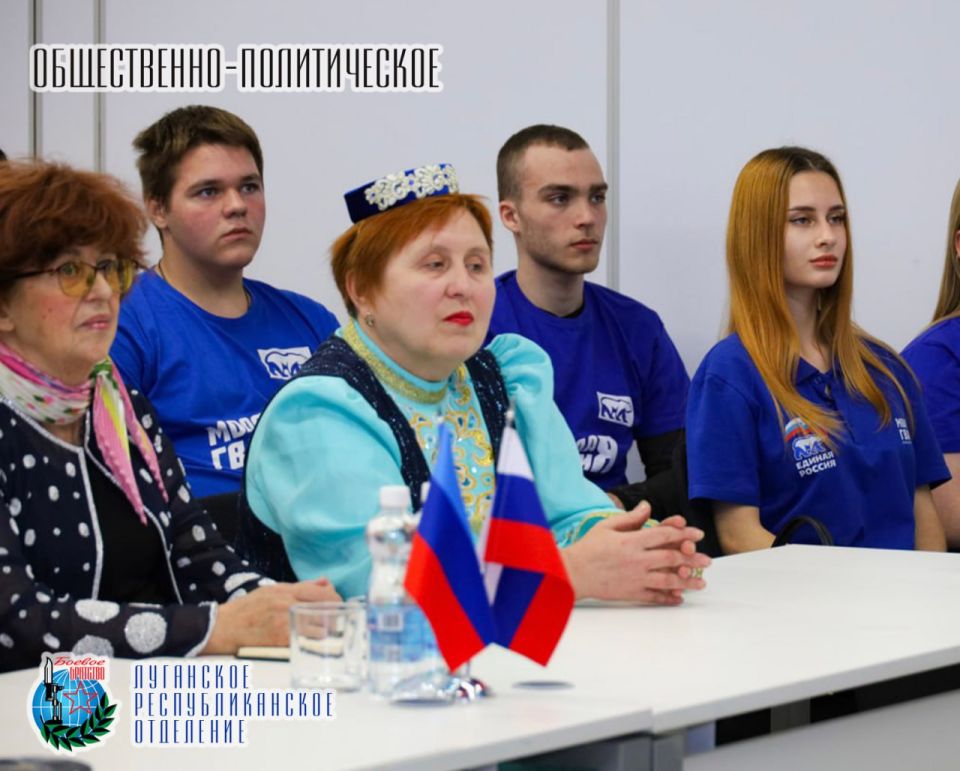 4 ноября в рамках празднования Дня народного единства по инициативе Председателя Народного Совета ЛНР, члена Совета Луганского республиканского отделения Всероссийской общественной организации ветеранов «БОЕВОЕ БРАТСТВО»... 4 ноября в рамках празднования Дня народного единства по инициативе Председателя Народного Совета ЛНР, члена Совета Луганского республиканского отделения Всероссийской общественной организации ветеранов «БОЕВОЕ БРАТСТВО»...