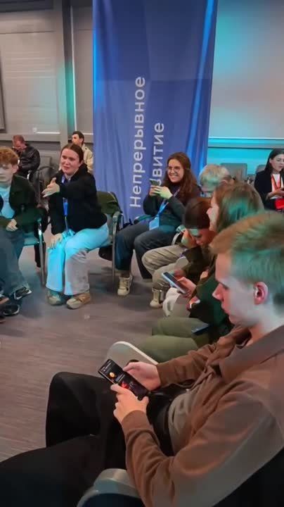 Камера в руках, мысли в строках, смысл – в контенте