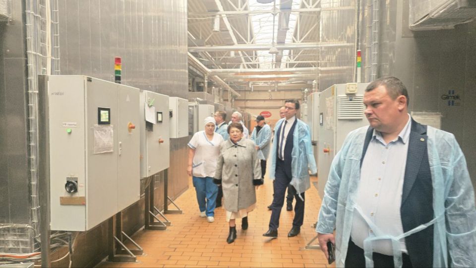 Развиваем агропромышленный комплекс: ЛНР укрепляет сотрудничество с деловыми кругами Белоруси Развиваем агропромышленный комплекс: ЛНР укрепляет сотрудничество с деловыми кругами Белоруси