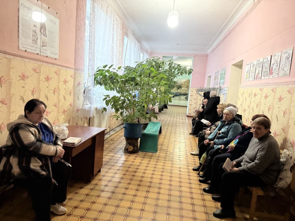 Выездная бригада врачей из трех лечебных учреждений города Красный Луч провела прием на базе Поликлиники №3 города Миусинск Выездная бригада врачей из трех лечебных учреждений города Красный Луч провела прием на базе Поликлиники №3 города Миусинск