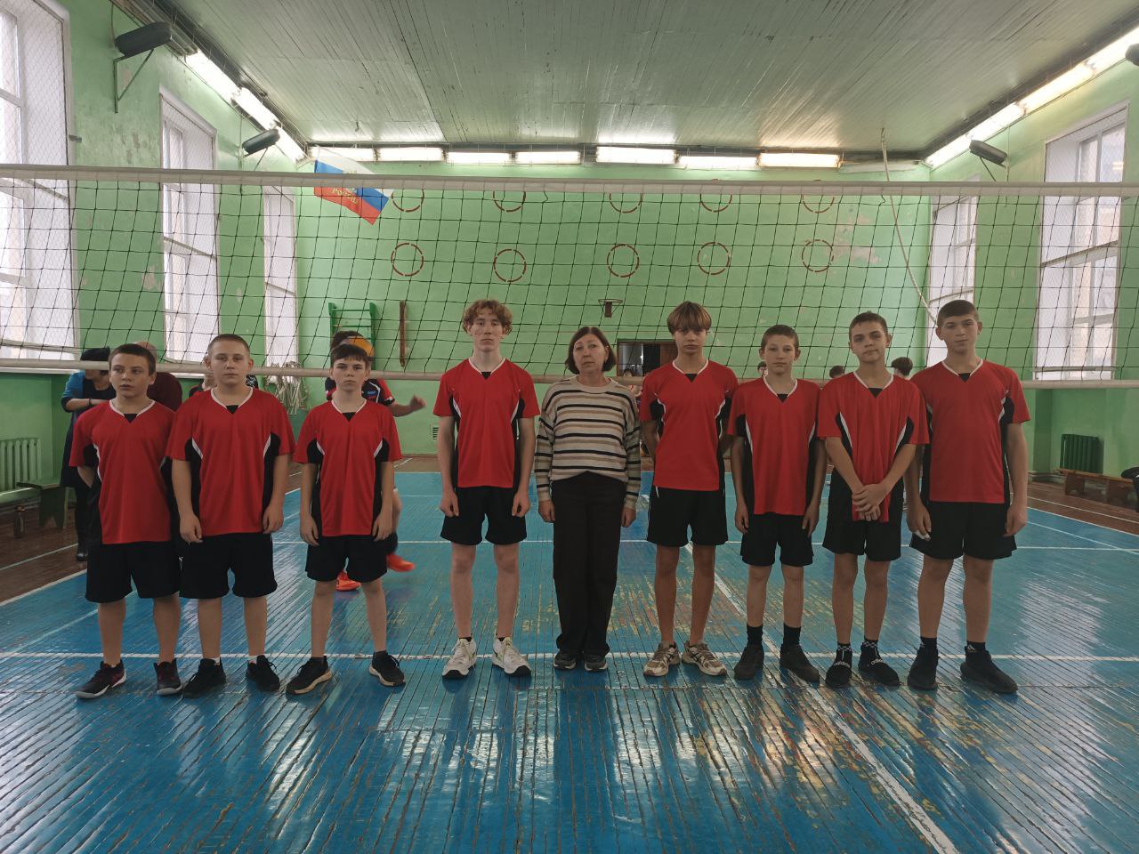 Волейбол — одно из замечательных изобретений человеческой фантазии, игра прежде всего утончённо-красивая Волейбол — одно из замечательных изобретений человеческой фантазии, игра прежде всего утончённо-красивая