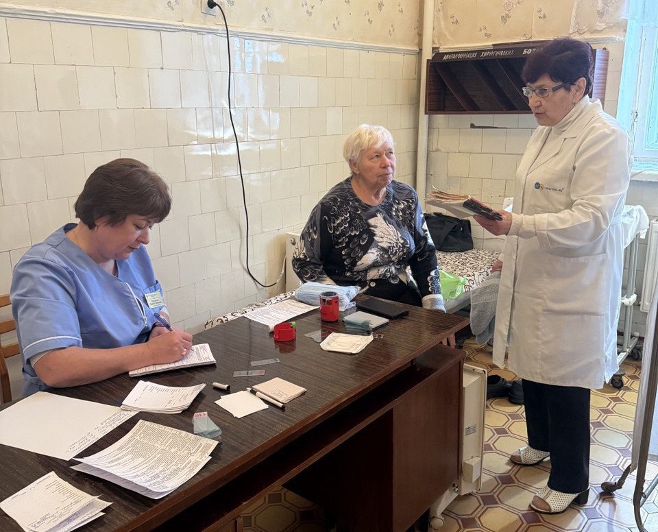 В преддверии Дня матери в Красном Луче прошла акция «Поезд материнского здоровья»