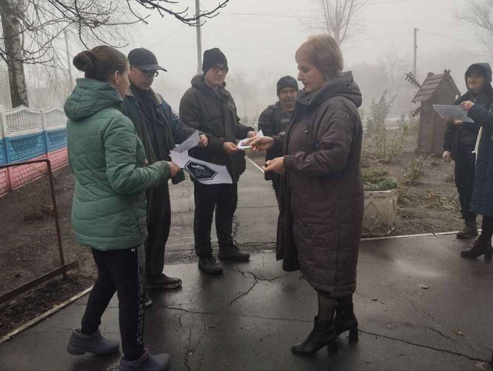 Здоровый выбор – яркое будущее: Уличная акция против наркотиков в пгт Кленовый и Большекаменка Здоровый выбор – яркое будущее: Уличная акция против наркотиков в пгт Кленовый и Большекаменка