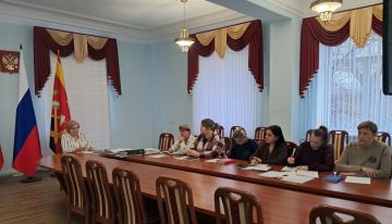 В Администрации Краснодонского муниципального округа состоялось заседание Совета по вопросам опеки и попечительства, на котором обсуждались важные вопросы, касающиеся защиты прав и законных интересов детей