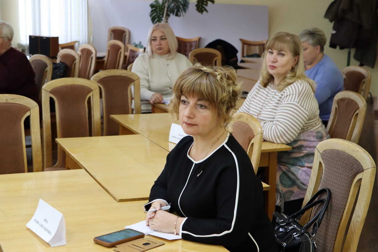 В Стаханове прошло заседание комиссии по делам несовершеннолетних и защите их прав В Стаханове прошло заседание комиссии по делам несовершеннолетних и защите их прав