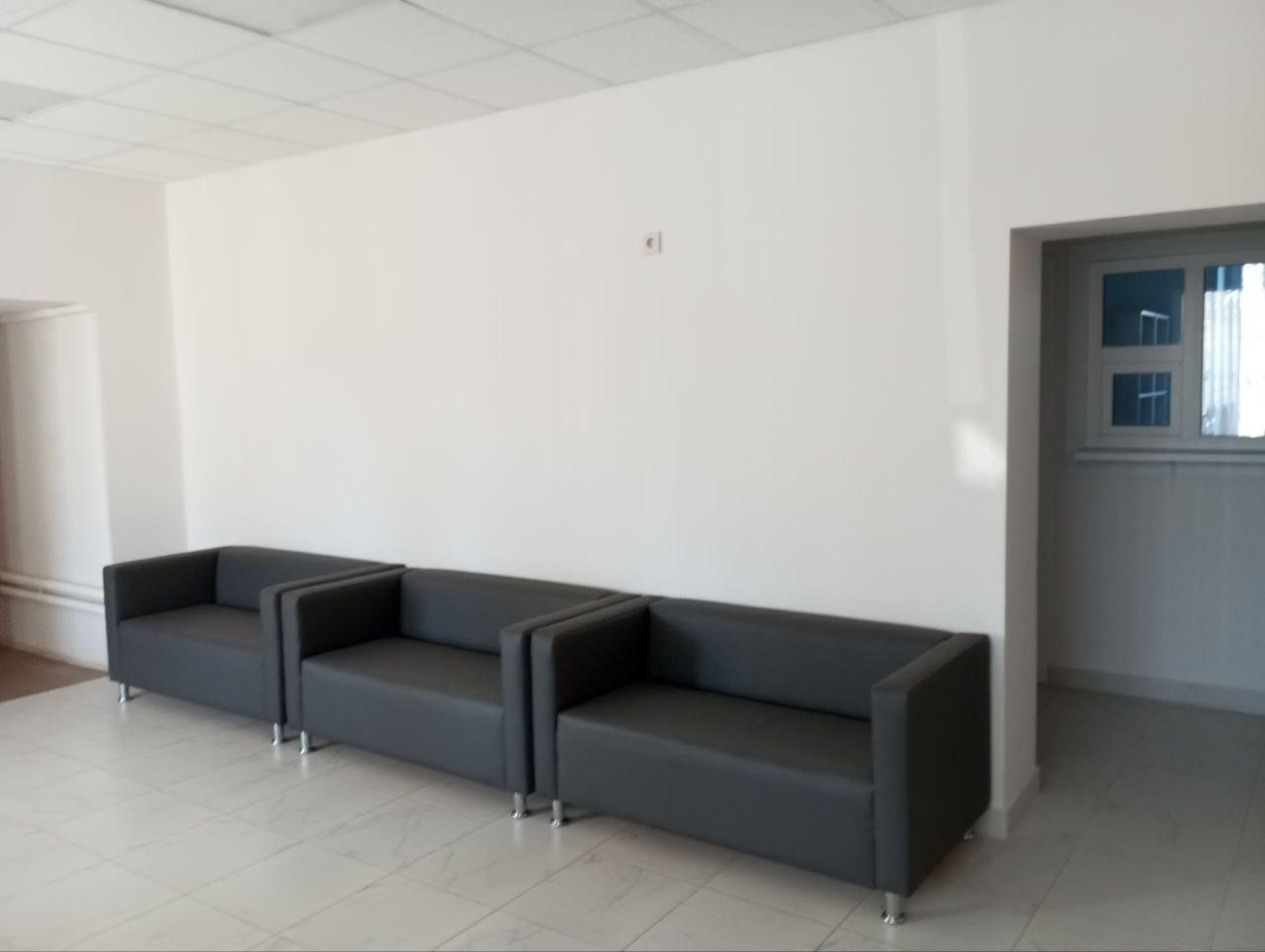 В этом году Курганская область провела комплексные работы по ремонту и оснащению городской стоматологии в Краснодоне, включая внутренние помещения, кровлю и кабинет первичного осмотра В этом году Курганская область провела комплексные работы по ремонту и оснащению городской стоматологии в Краснодоне, включая внутренние помещения, кровлю и кабинет первичного осмотра