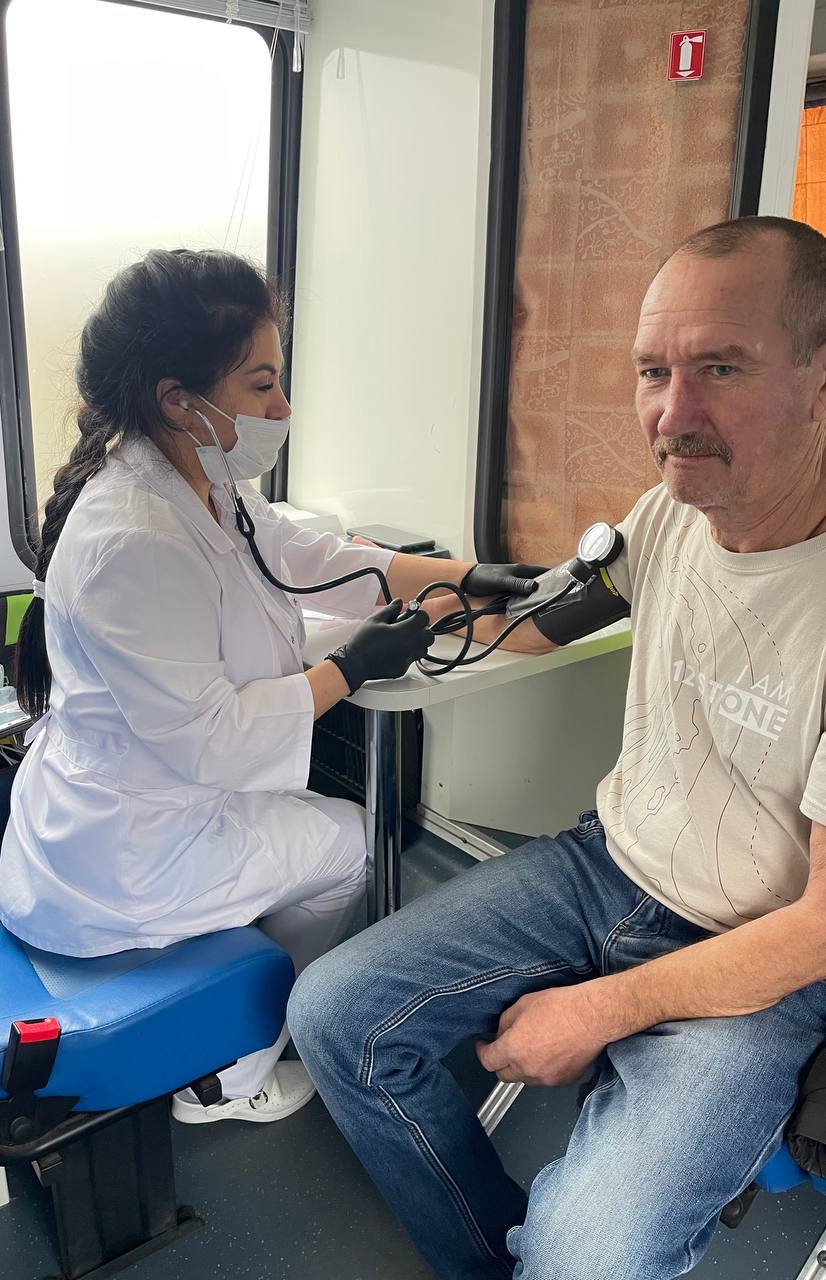 Передвижной ФАП Славяносербской ЦРБ продолжает свою работу, обеспечивая доступность медицины Передвижной ФАП Славяносербской ЦРБ продолжает свою работу, обеспечивая доступность медицины