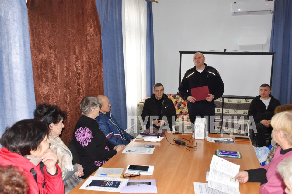 400 жителей Краснолучского округа получили знания в сфере компьютерной грамотности 400 жителей Краснолучского округа получили знания в сфере компьютерной грамотности