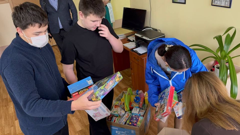«Коробка храбрости» приехала к пациентам Луганской городской детской больницы №2 «Коробка храбрости» приехала к пациентам Луганской городской детской больницы №2