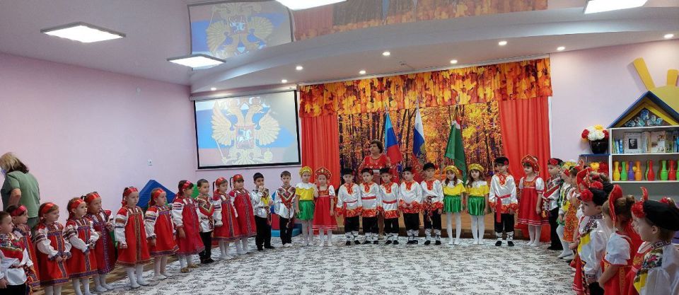 Воспитываем патриотов с детства! Воспитываем патриотов с детства!