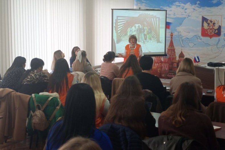 Проведено расширенное совещание советников директора по воспитанию и взаимодействию с детскими общественными объединениями и педагогов-организаторов Проведено расширенное совещание советников директора по воспитанию и взаимодействию с детскими общественными объединениями и педагогов-организаторов