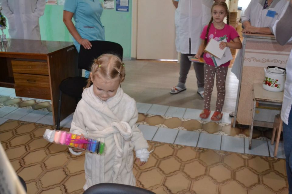 Детское отделение ЛЦРМБ пополнилось «Коробкой Храбрости» Детское отделение ЛЦРМБ пополнилось «Коробкой Храбрости»