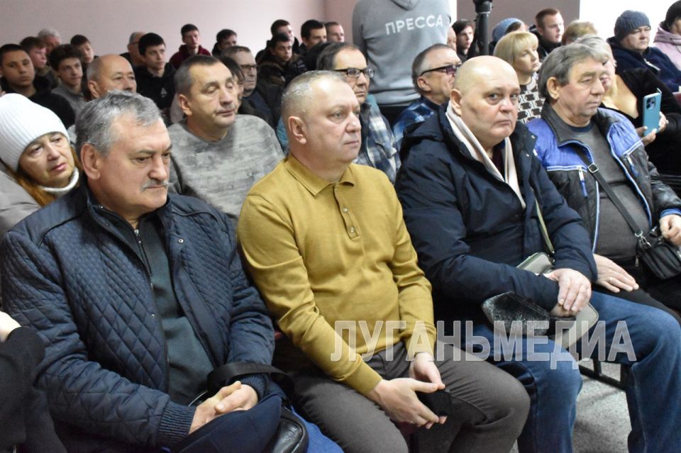 В Антрацитовском историческом музее прошла памятная встреча, посвященная ликвидаторам последствий аварии на ЧАЭС В Антрацитовском историческом музее прошла памятная встреча, посвященная ликвидаторам последствий аварии на ЧАЭС