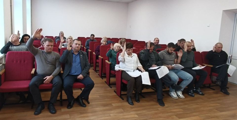 Состоялось тридцать седьмое заседание Совета городского округа город Лисичанск Луганской Народной Республики Состоялось тридцать седьмое заседание Совета городского округа город Лисичанск Луганской Народной Республики