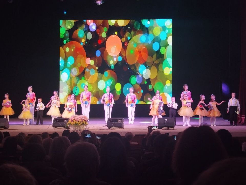 Евгений Морозов: Сила материнского сердца: в Луганске поздравили женщин, чьи сыновья и мужья защищают Родину Евгений Морозов: Сила материнского сердца: в Луганске поздравили женщин, чьи сыновья и мужья защищают Родину