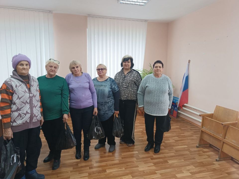 В селе Великий Суходол в клубе прошло трогательное и душевное празднование Дня матери, которое оставило яркие и теплые впечатления у всех присутствующих В селе Великий Суходол в клубе прошло трогательное и душевное празднование Дня матери, которое оставило яркие и теплые впечатления у всех присутствующих