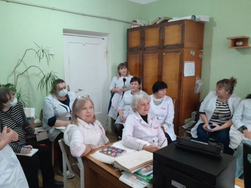 Остановим ВИЧ вместе. В преддверии Всемирного дня борьбы со СПИДом, который будет отмечаться 1 декабря, медицинский психолог кабинета психосоциального консультирования и добровольного обследования на ВИЧ Ровеньковской... Остановим ВИЧ вместе. В преддверии Всемирного дня борьбы со СПИДом, который будет отмечаться 1 декабря, медицинский психолог кабинета психосоциального консультирования и добровольного обследования на ВИЧ Ровеньковской...