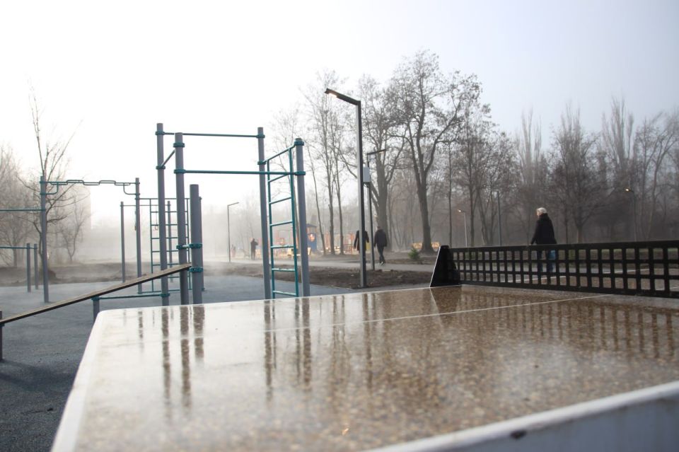 В Красном Луче торжественно открылся обновленный городской парк В Красном Луче торжественно открылся обновленный городской парк