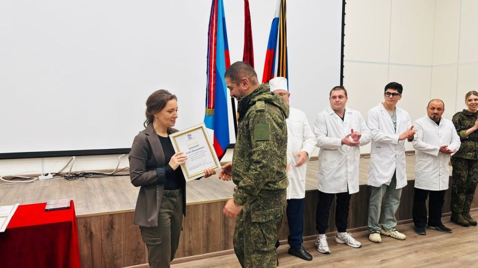 Анна Кузнецова: Единый день приёмов участников СВО по социальным вопросам провели в Луганске Анна Кузнецова: Единый день приёмов участников СВО по социальным вопросам провели в Луганске
