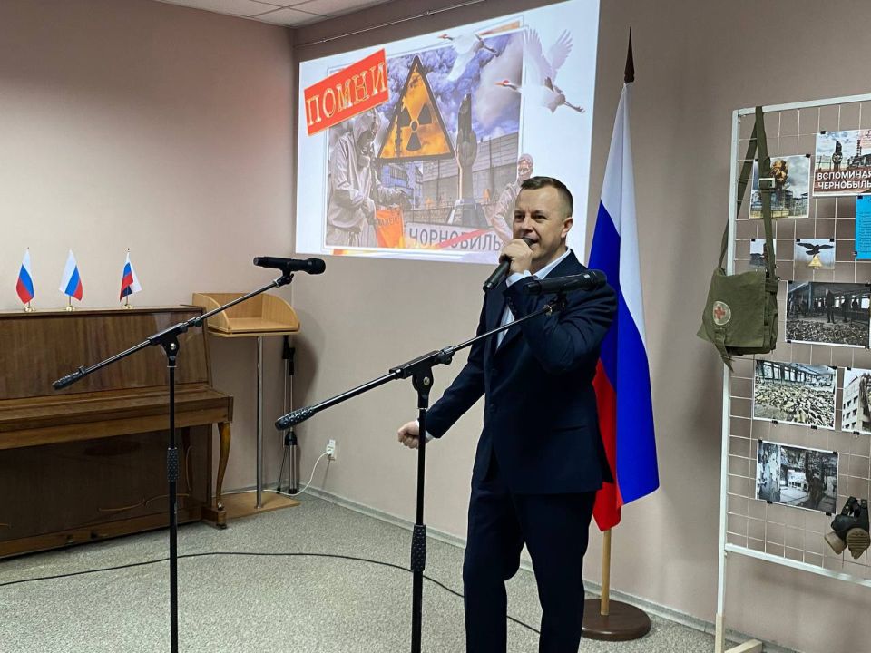 "Память, которой не будет конца": в Антраците почтили участников ликвидации аварии на Чернобыльской АЭС "Память, которой не будет конца": в Антраците почтили участников ликвидации аварии на Чернобыльской АЭС