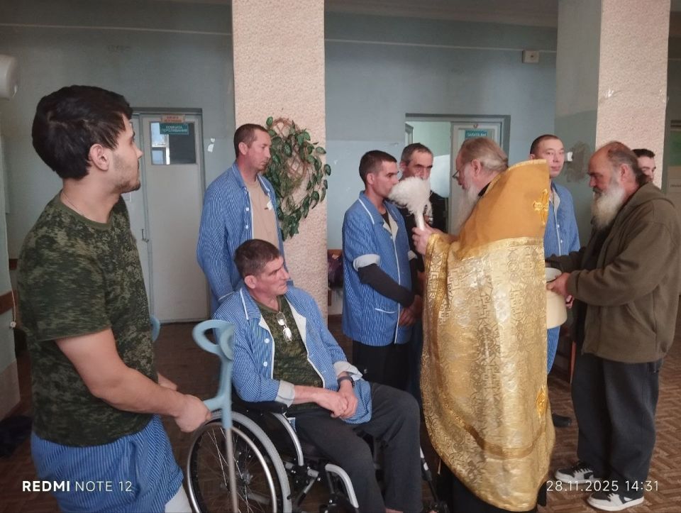 Материнское тепло и духовная поддержка: Свердловские активисты КСВО посетили госпиталь накануне Дня матери Материнское тепло и духовная поддержка: Свердловские активисты КСВО посетили госпиталь накануне Дня матери
