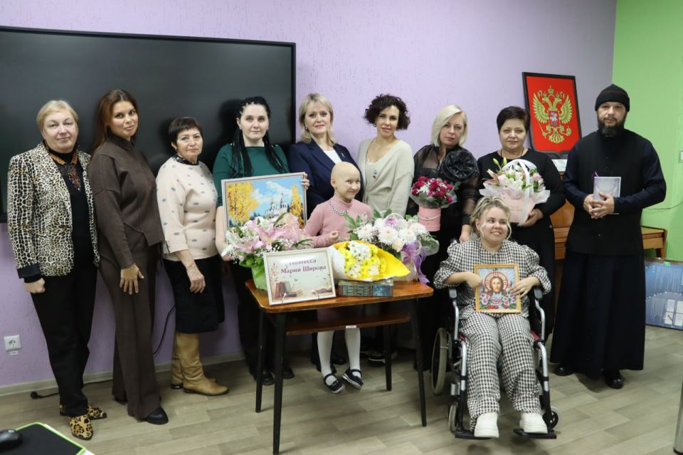В Стаханове прошла презентация сборника юной поэтессы Марии Щировой В Стаханове прошла презентация сборника юной поэтессы Марии Щировой