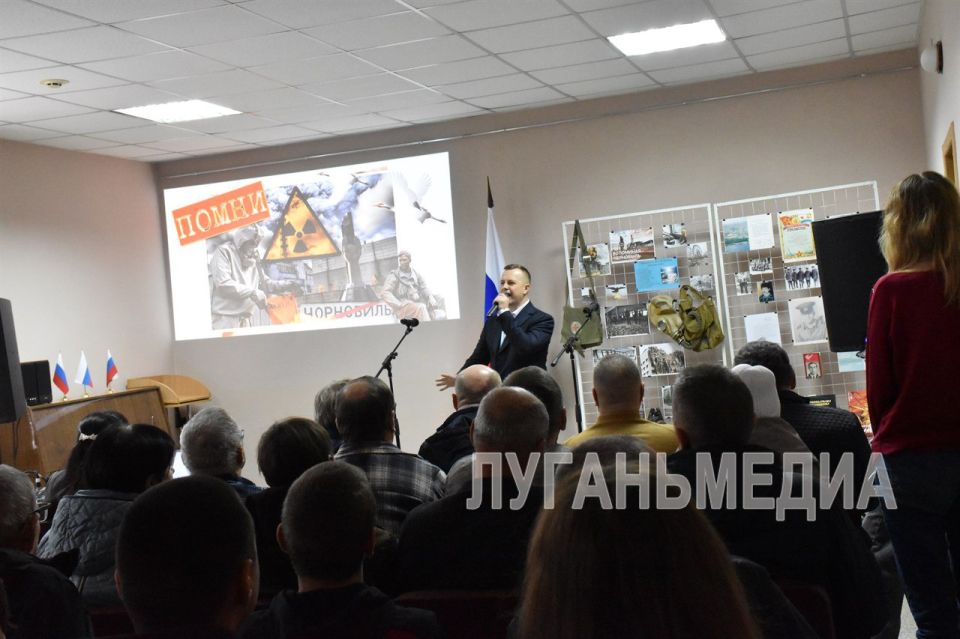 В Антрацитовском историческом музее прошла памятная встреча, посвященная ликвидаторам последствий аварии на ЧАЭС В Антрацитовском историческом музее прошла памятная встреча, посвященная ликвидаторам последствий аварии на ЧАЭС