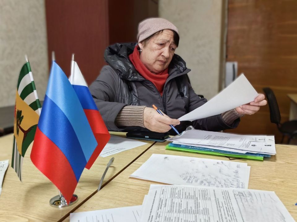 В городе Рубежное прошел прием граждан в общественной приемной Главы Республики В городе Рубежное прошел прием граждан в общественной приемной Главы Республики
