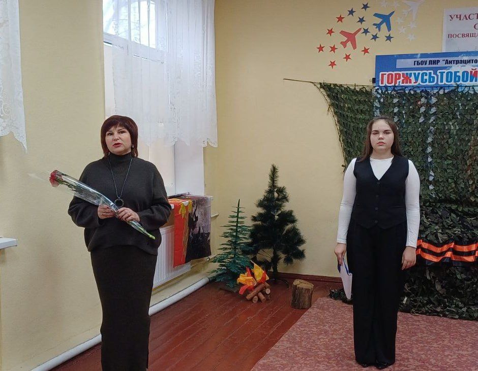 В Антрацитовской средней школе № 10 посёлка городского типа Дубовский уделяется огромное внимание патриотическому воспитанию подрастающего поколения В Антрацитовской средней школе № 10 посёлка городского типа Дубовский уделяется огромное внимание патриотическому воспитанию подрастающего поколения