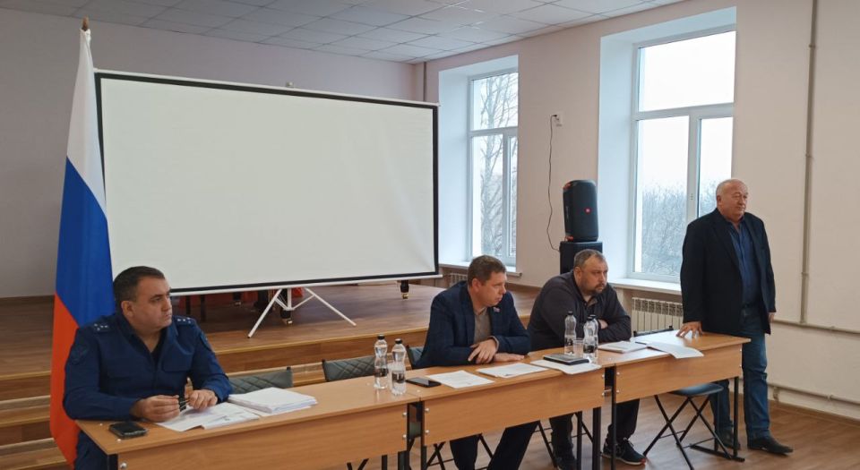 Состоялось тридцать седьмое заседание Совета городского округа город Лисичанск Луганской Народной Республики Состоялось тридцать седьмое заседание Совета городского округа город Лисичанск Луганской Народной Республики