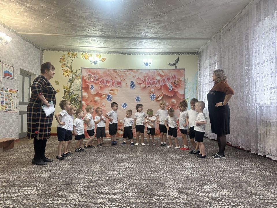 В преддверии Дня матери в образовательных, дошкольных и культурных учреждениях городского округа город Ровеньки состоялись ряд мероприятий, посвященных этому важному празднику В преддверии Дня матери в образовательных, дошкольных и культурных учреждениях городского округа город Ровеньки состоялись ряд мероприятий, посвященных этому важному празднику