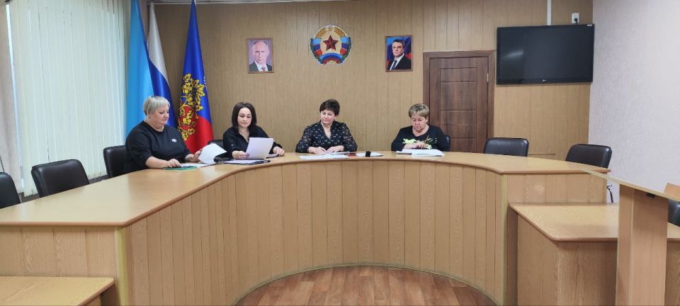 Сегодня заседание Единой кадровой комиссии Администрации городского округа муниципальное образование городской округ город Ровеньки Луганской Народной Республики успешно завершилось Сегодня заседание Единой кадровой комиссии Администрации городского округа муниципальное образование городской округ город Ровеньки Луганской Народной Республики успешно завершилось