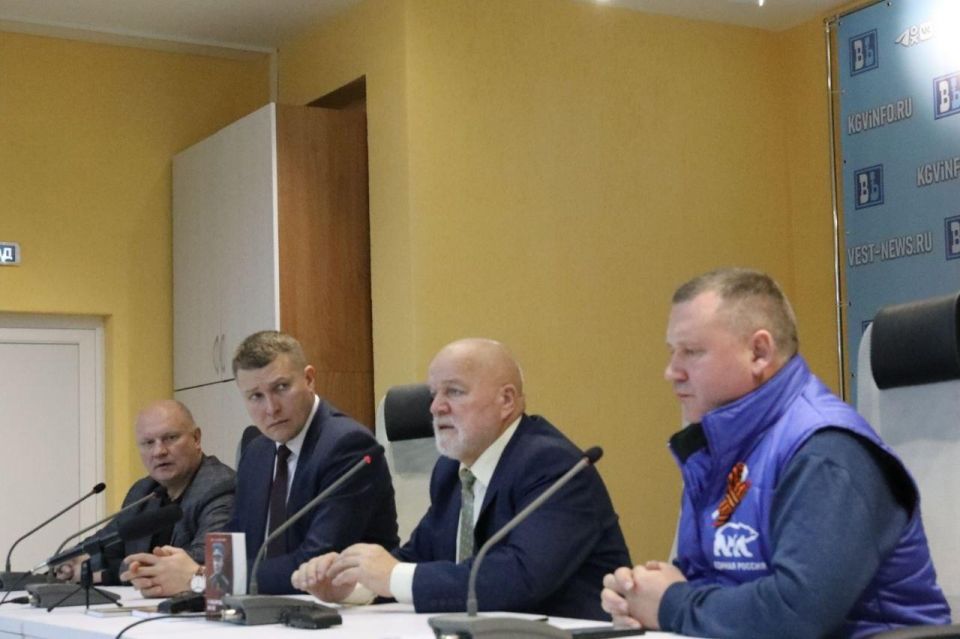 Калужский писатель выпустил книгу «Луганские записки» Калужский писатель выпустил книгу «Луганские записки»