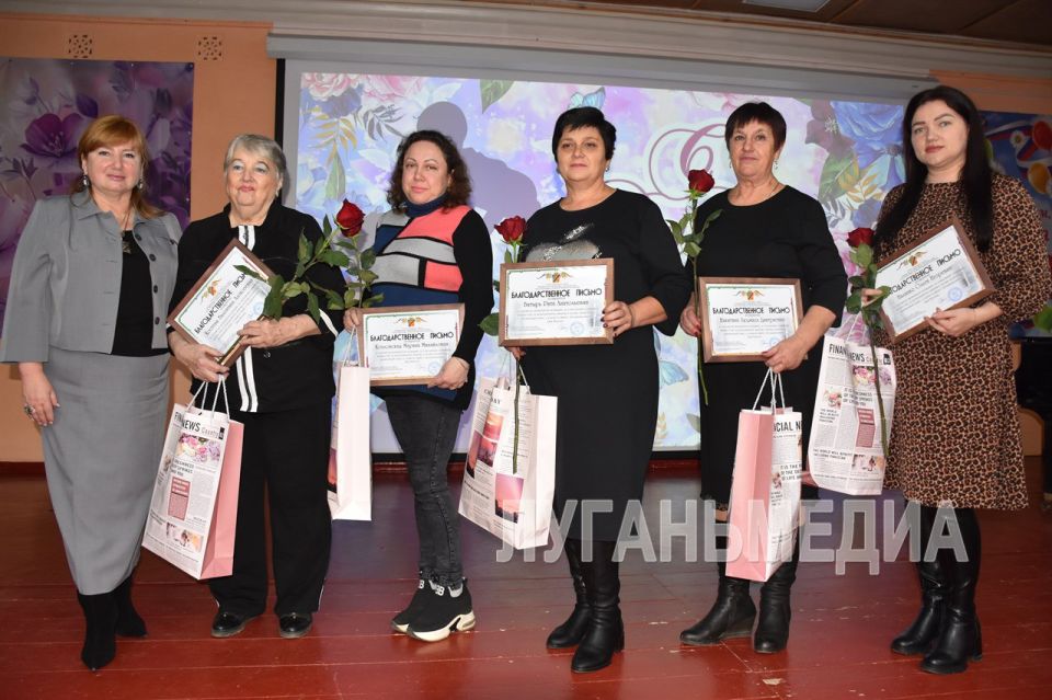 В Первомайске состоялось торжественное мероприятие, посвященное Дню матери В Первомайске состоялось торжественное мероприятие, посвященное Дню матери