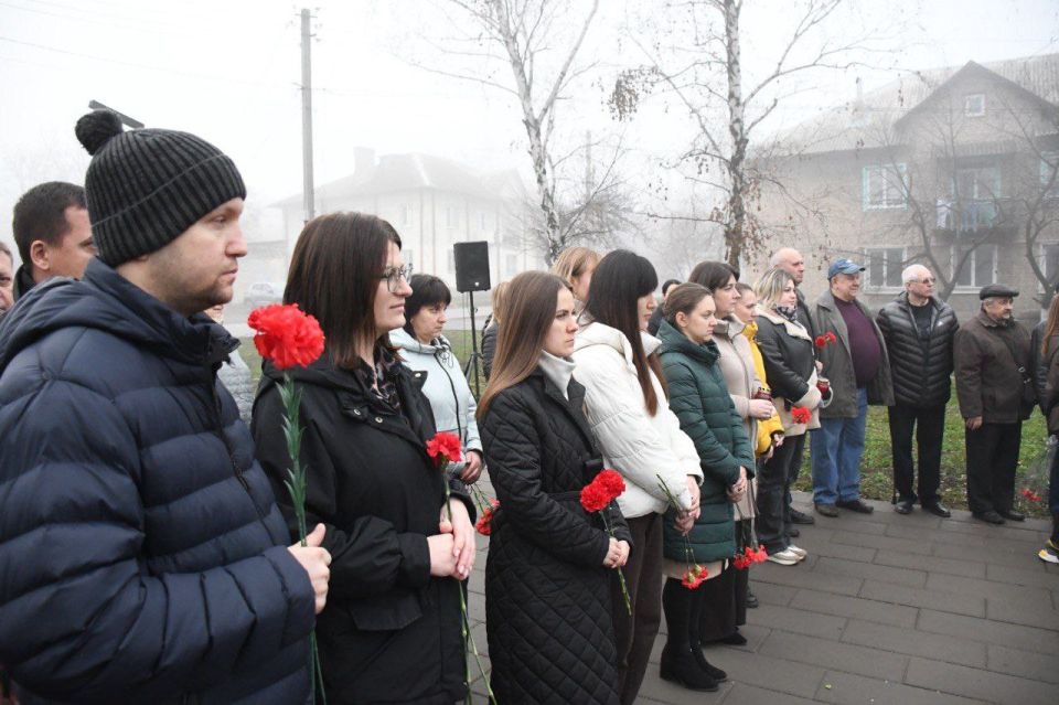 Сергей Колягин: 30 ноября – день, когда мы вспоминаем тех, кто ценой невероятных усилий и самопожертвования боролся с последствиями Чернобыльской катастрофы Сергей Колягин: 30 ноября – день, когда мы вспоминаем тех, кто ценой невероятных усилий и самопожертвования боролся с последствиями Чернобыльской катастрофы