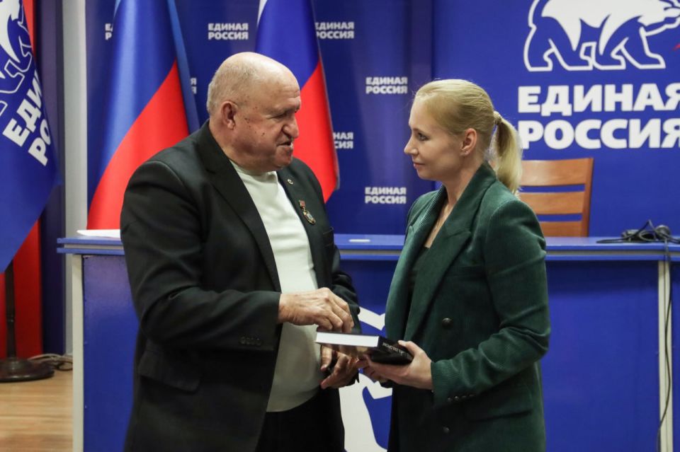 Их памяти и мужеству. Для чернобыльцев в столице ЛНР провели круглый стол при участии представителей федеральных и региональных министерств и ведомств