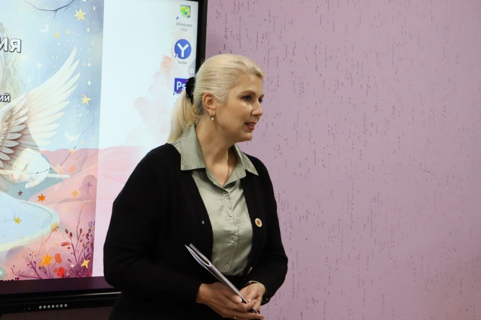 В Стаханове прошла презентация сборника юной поэтессы Марии Щировой В Стаханове прошла презентация сборника юной поэтессы Марии Щировой
