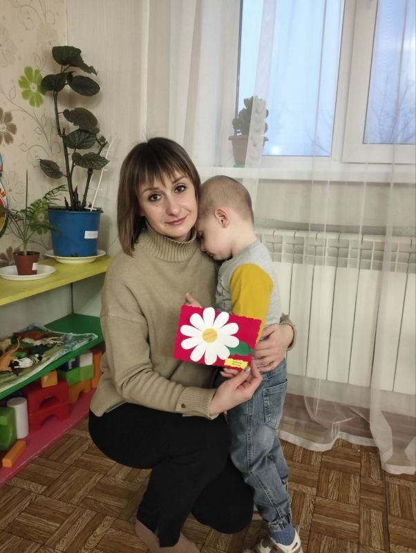 В преддверии Дня матери в образовательных, дошкольных и культурных учреждениях городского округа город Ровеньки состоялись ряд мероприятий, посвященных этому важному празднику В преддверии Дня матери в образовательных, дошкольных и культурных учреждениях городского округа город Ровеньки состоялись ряд мероприятий, посвященных этому важному празднику