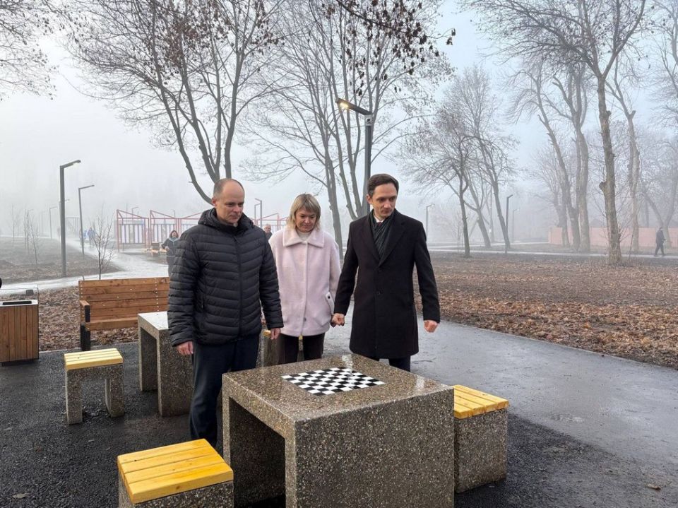 Председатель ТИК города Красный Луч приняла участие в торжественном открытии городского парка Председатель ТИК города Красный Луч приняла участие в торжественном открытии городского парка