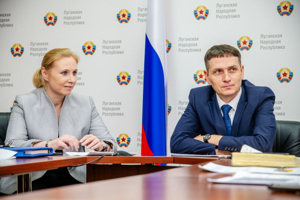 В Администрации Главы ЛНР объявили НКО-победителей конкурса на предоставление грантов В Администрации Главы ЛНР объявили НКО-победителей конкурса на предоставление грантов