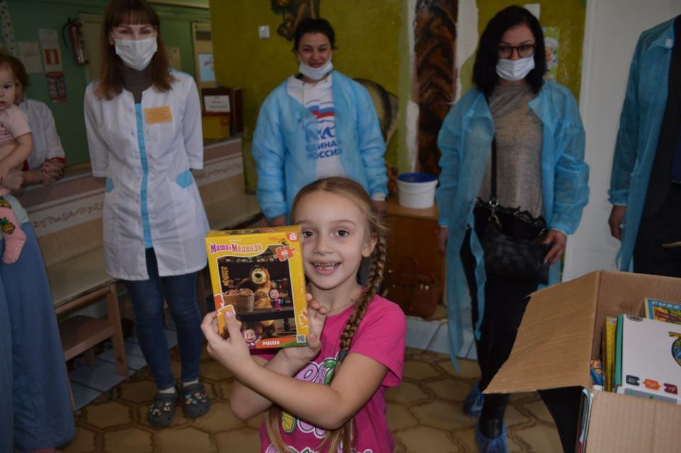 Детское отделение ЛЦРМБ пополнилось «Коробкой Храбрости» Детское отделение ЛЦРМБ пополнилось «Коробкой Храбрости»