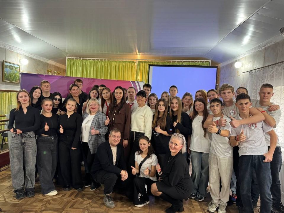 1/4 финала проекта «КВН.Первые» прошла в Лутугино