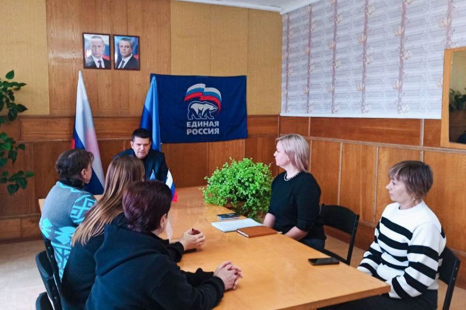 Работа депутатов в муниципальных округах ЛНР Работа депутатов в муниципальных округах ЛНР