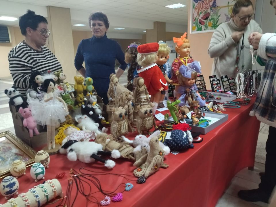 28 ноября в Суходольском Дворце культуры имени О. Кошевого прошел яркий и трогательный концерт, посвященный Дню матери под названием «Я так хочу, чтобы мама счастлива была» 28 ноября в Суходольском Дворце культуры имени О. Кошевого прошел яркий и трогательный концерт, посвященный Дню матери под названием «Я так хочу, чтобы мама счастлива была»