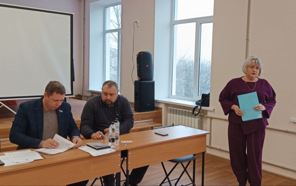 Состоялось тридцать седьмое заседание Совета городского округа город Лисичанск Луганской Народной Республики Состоялось тридцать седьмое заседание Совета городского округа город Лисичанск Луганской Народной Республики